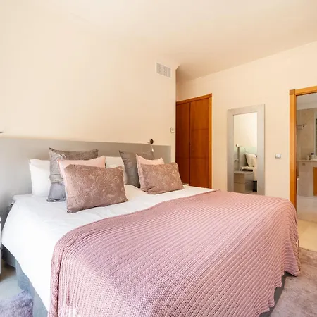 Aloha Hill Spacious - Tcm Апартаменти *